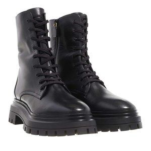 Stuart Weitzman Bedford combat Boot 8.5
